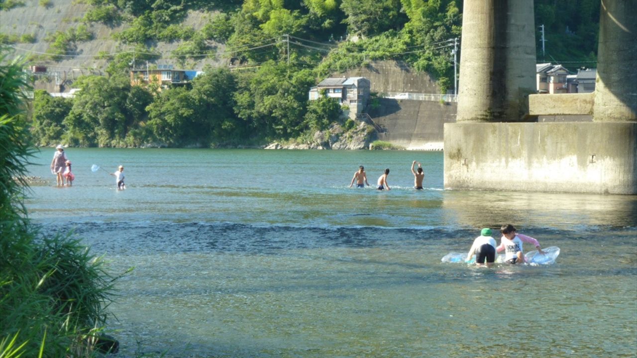 【伊野】波川公園｜仁淀川を身近に感じる、いの町の憩いの水辺